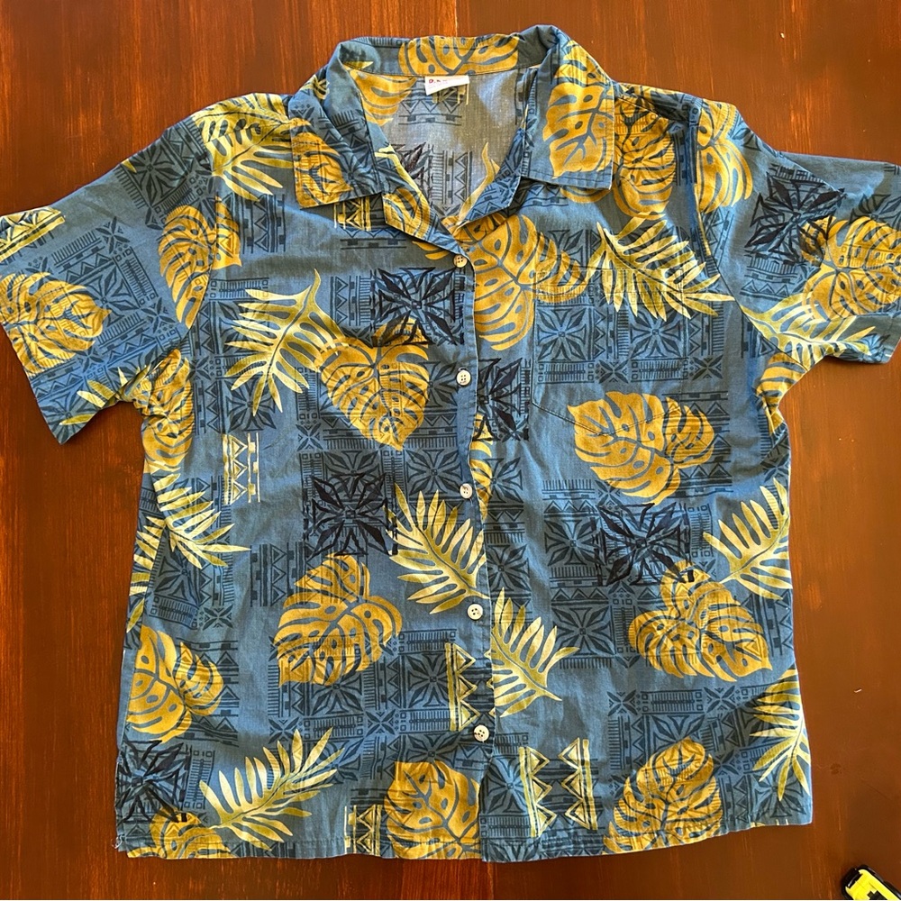 Go Barefoot Hawaiian Blue Tropical Leaf Print Button-Up Shirt
